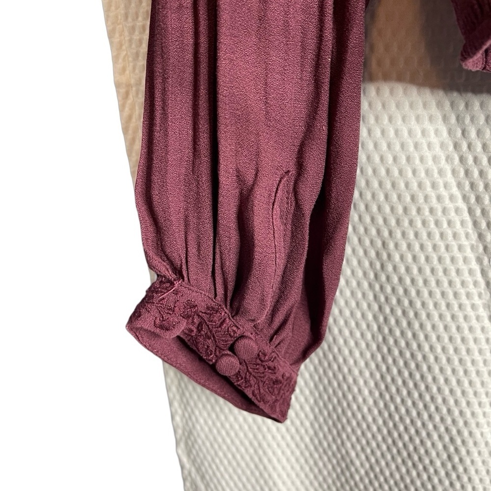 Free People plum colored size S oversized floral embroidered and mesh blouse - Picture 4 of 10